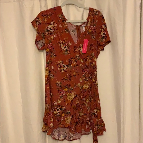 Xhilaration Dresses & Skirts - NEVER WORN TAG ON Dress